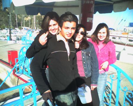 Au port de Sidi Bou Said